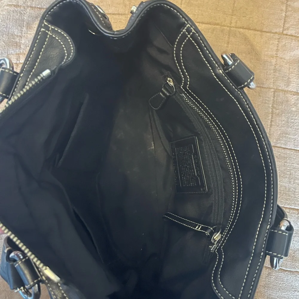 Coach Y2K Vintage Bag with silver hardware - Picture 8 of 8